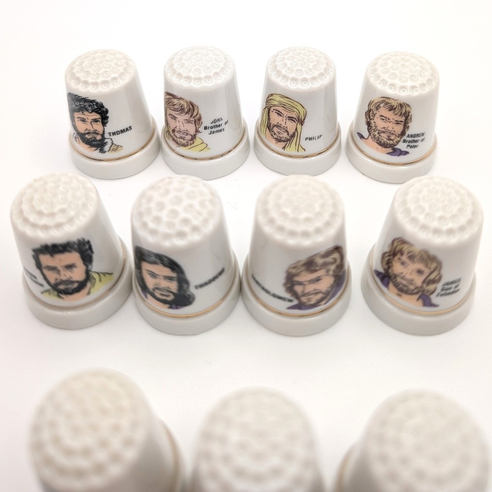 Vintage 11 Piece Apostle Thimble Set Porcelain Gold Trim Biblical Collectible - Picture 4 of 6